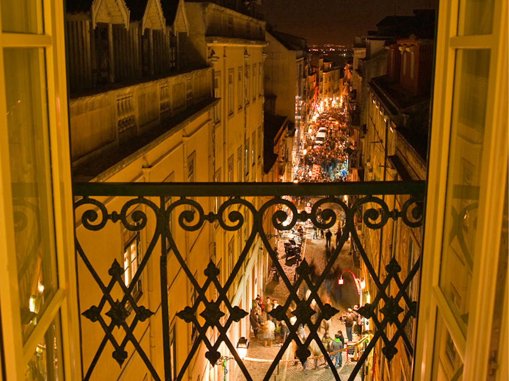 Lisbon Colours Bairro Alto Apartments Exterior photo